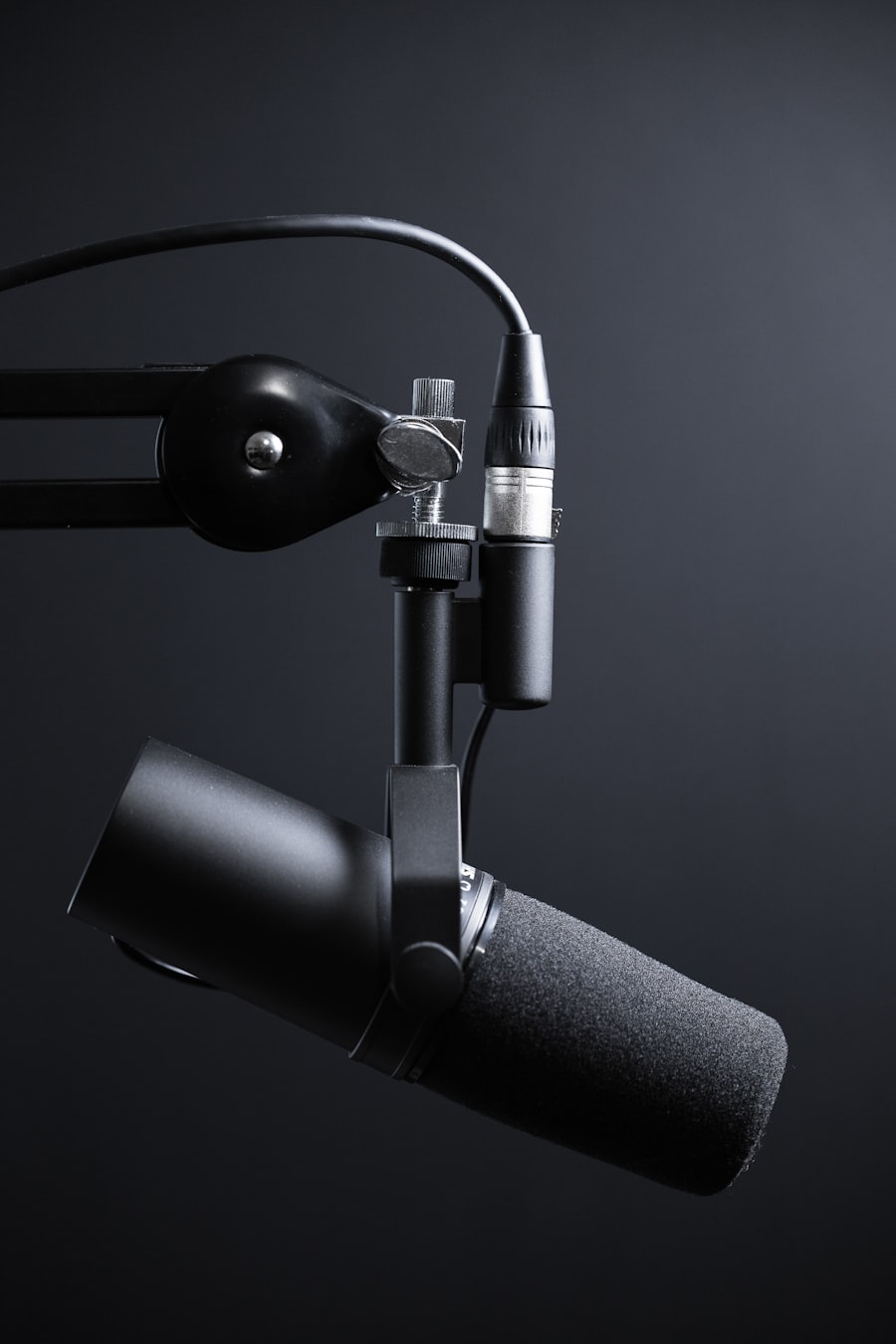 Microfono da studio e apparecchiature per podcast video